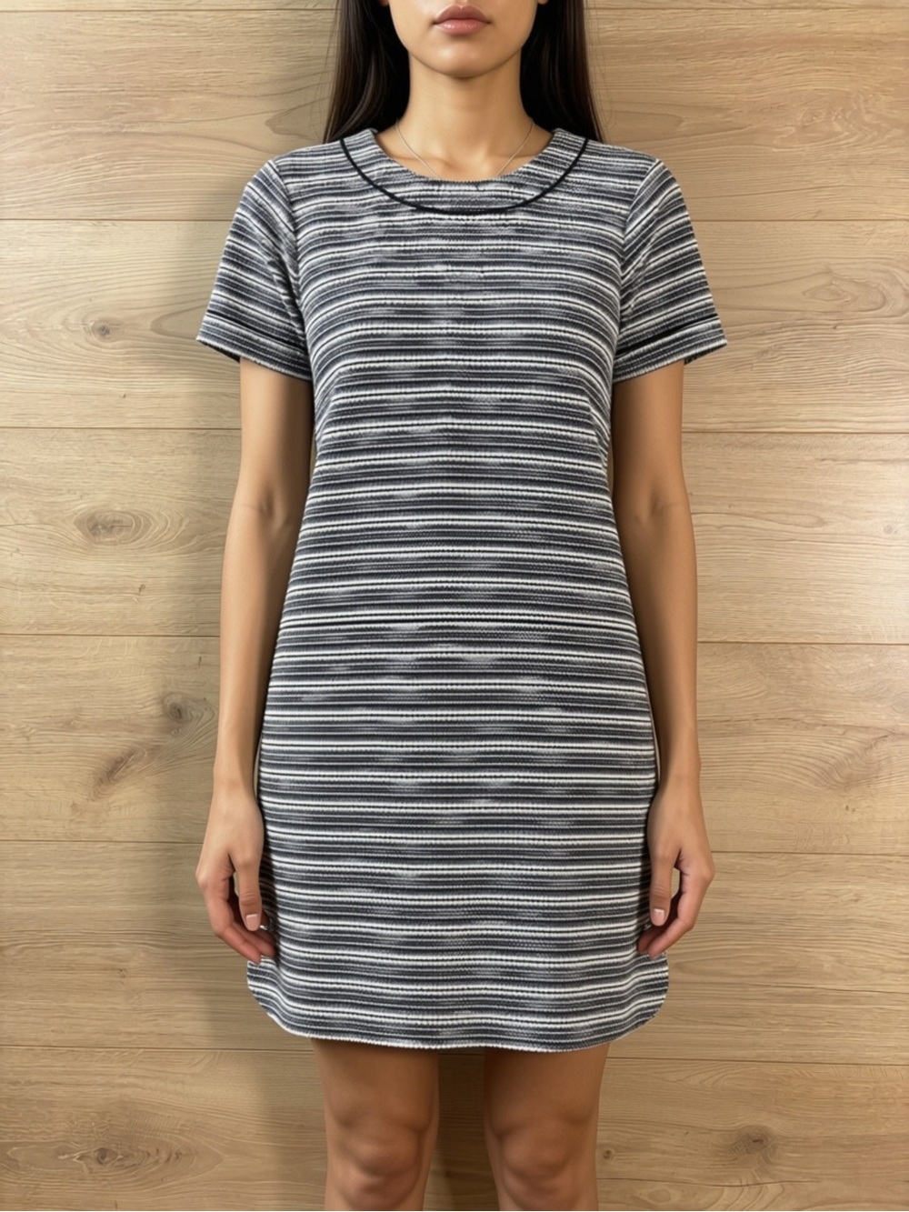 W by Worth Boucle Striped Short Sleeve Shift Dress 6